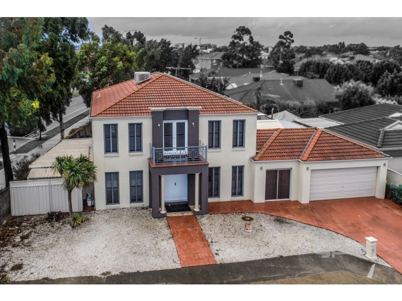 4 Welsh Court, Caroline Springs VIC 3023