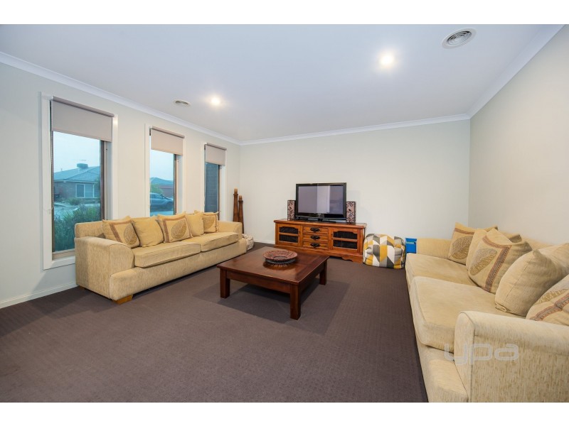 8 Stringybark Avenue, Brookfield VIC 3338