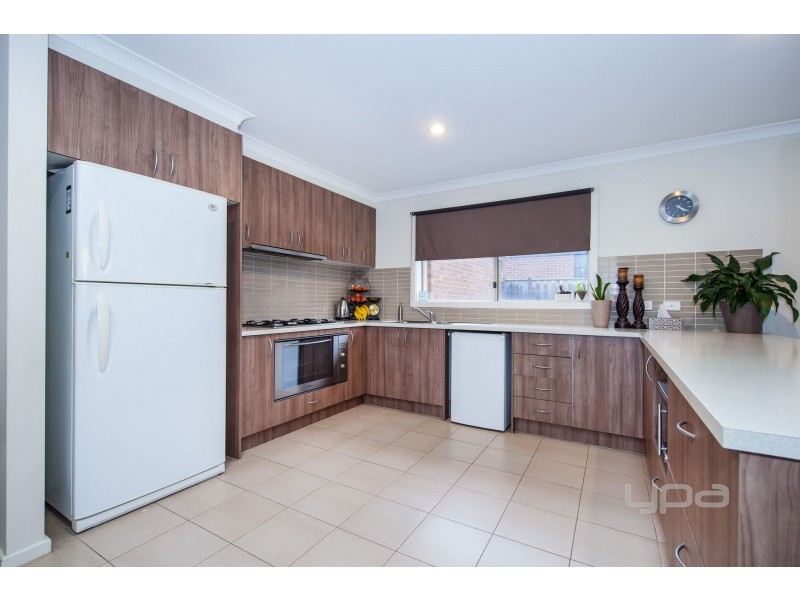 8 Stringybark Avenue, Brookfield VIC 3338