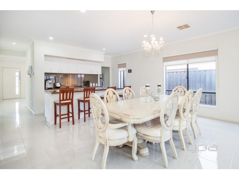 48 Sunningdale Drive, Hillside VIC 3037