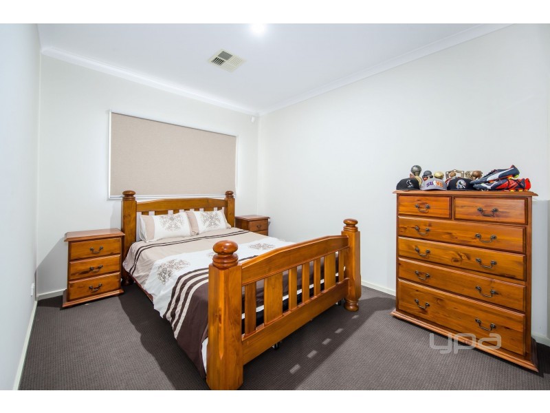 48 Sunningdale Drive, Hillside VIC 3037