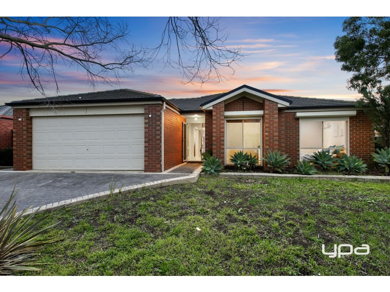 4 Riley Court, Burnside VIC 3023