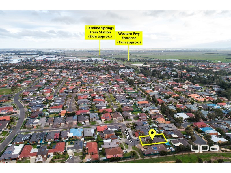4 Riley Court, Burnside VIC 3023