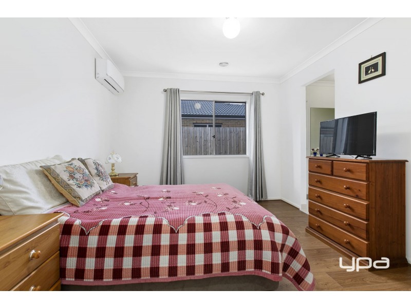 42 Rockfern Crescent, Diggers Rest VIC 3427