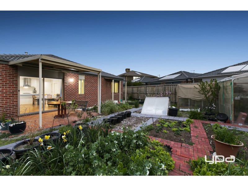 42 Rockfern Crescent, Diggers Rest VIC 3427