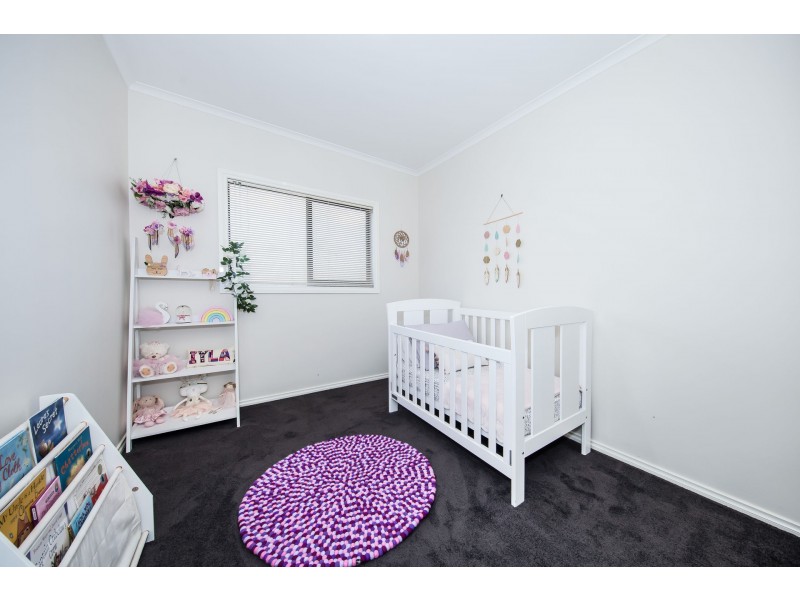 88 Jindabyne Avenue, Taylors Hill VIC 3037