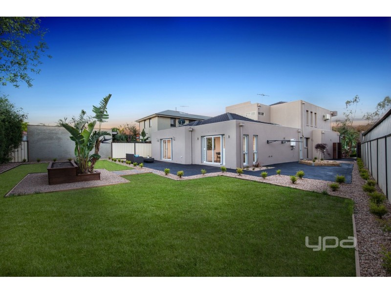 37 Watervale Boulevard, Taylors Hill VIC 3037