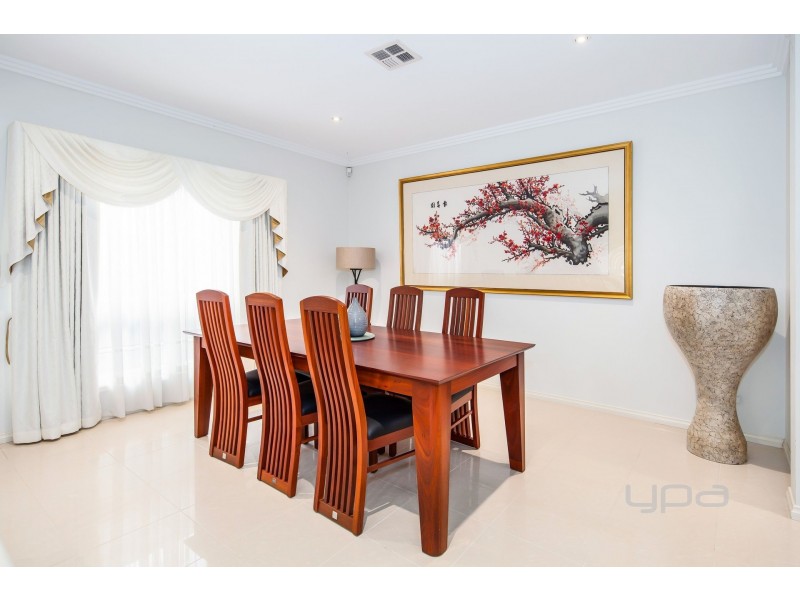 12 Domain Way, Taylors Hill VIC 3037