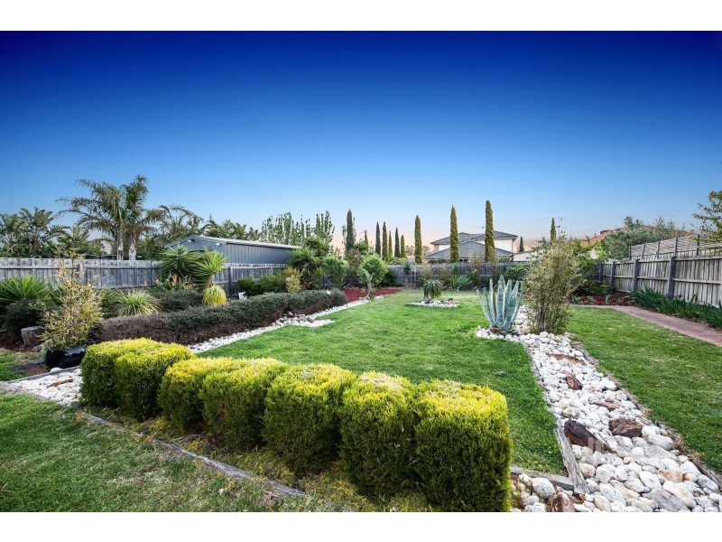 12 Domain Way, Taylors Hill VIC 3037