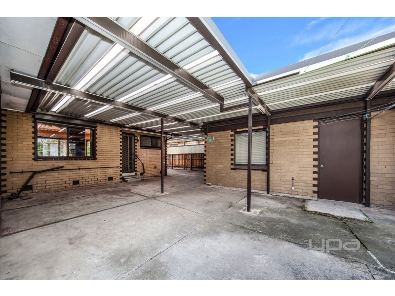 16 Clare Street, St Albans VIC 3021