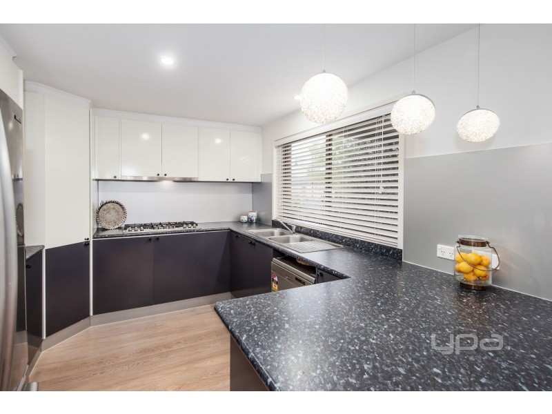 2 Freeman Avenue, Burnside VIC 3023