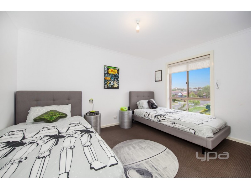 2 Freeman Avenue, Burnside VIC 3023