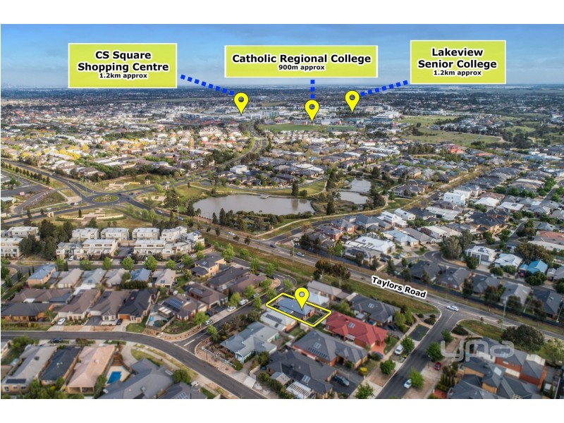 27 Cobaw Circuit, Caroline Springs VIC 3023