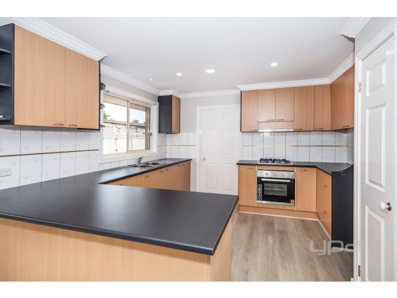 1/4 Carroll Street, Deer Park VIC 3023