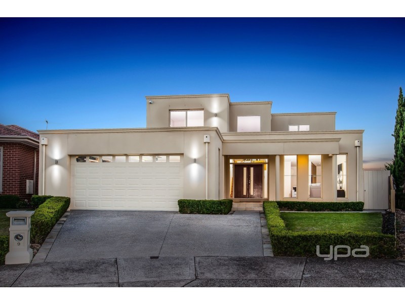 9 Fitzgerald Court, Taylors Lakes VIC 3038