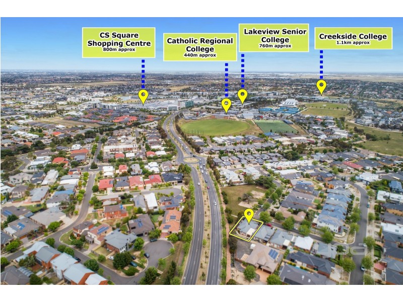 16 Hawthorn Way, Caroline Springs VIC 3023