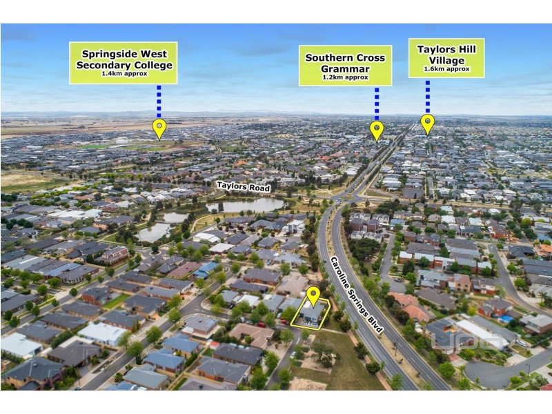 16 Hawthorn Way, Caroline Springs VIC 3023