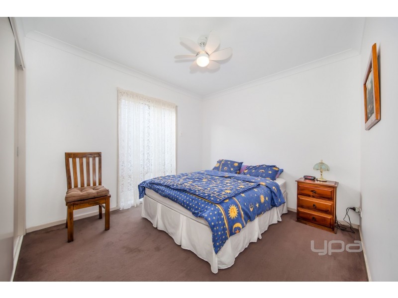 5/2 Elizabeth Street, Rockbank VIC 3335