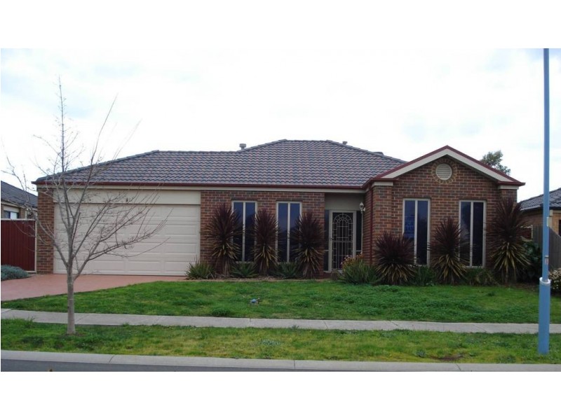 40 Domain Way, Taylors Hill VIC 3037