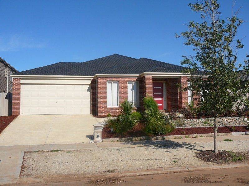 5 Weigall Close, Caroline Springs VIC 3023