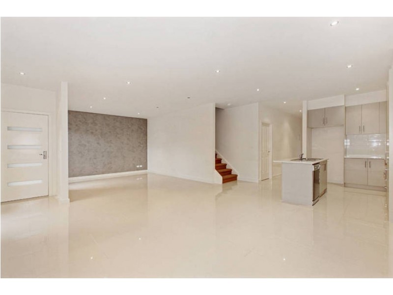 4 Cranwell Square, Caroline Springs VIC 3023