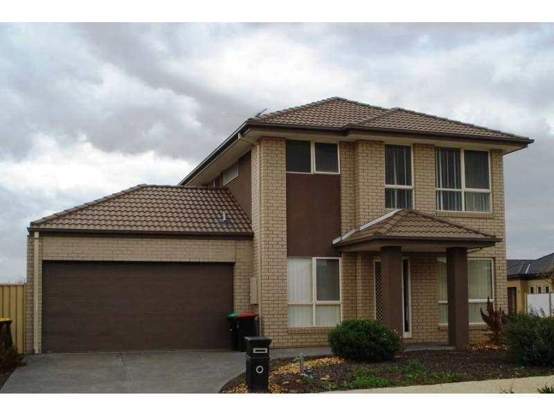 30 Broadway, Caroline Springs VIC 3023