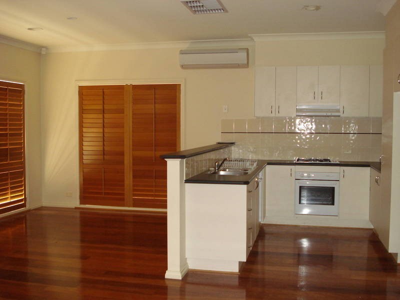 15 Squires Court, Caroline Springs VIC 3023