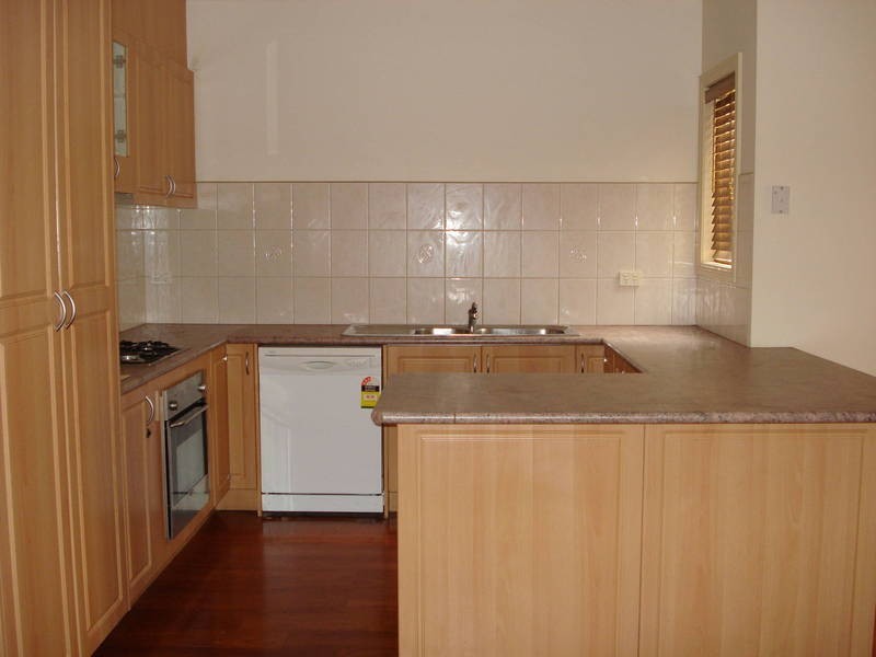 19 Willandra Loop, Caroline Springs VIC 3023