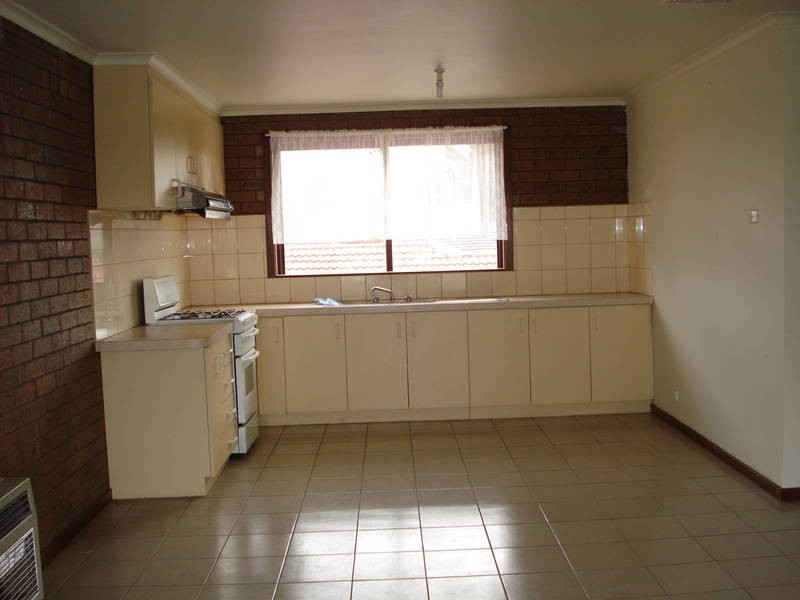 3/1 Tinto Place, Deer Park VIC 3023