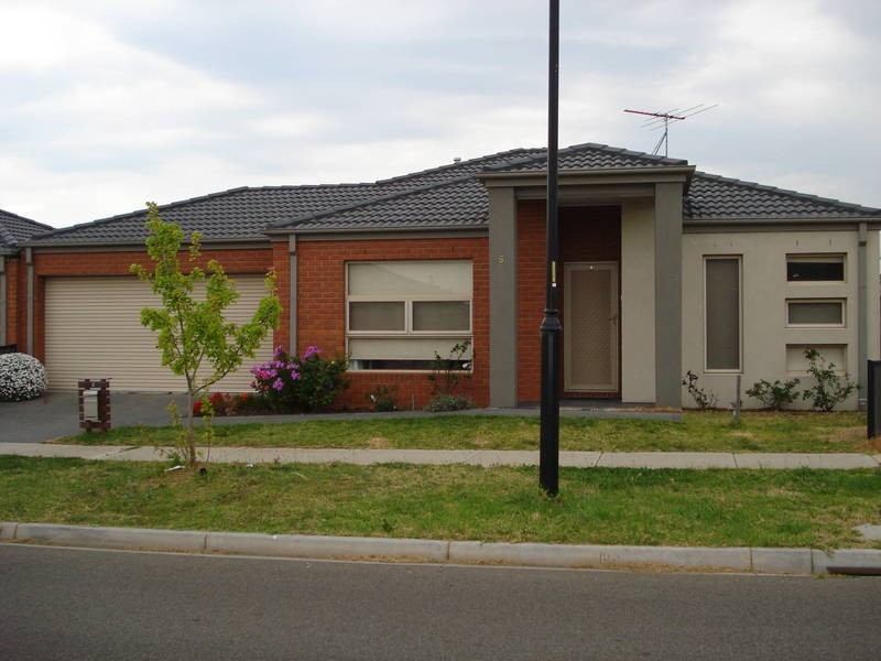 5 Fernhurst Avenue, Derrimut VIC 3030