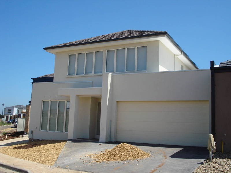 31/40 McCubbin Way, Caroline Springs VIC 3023