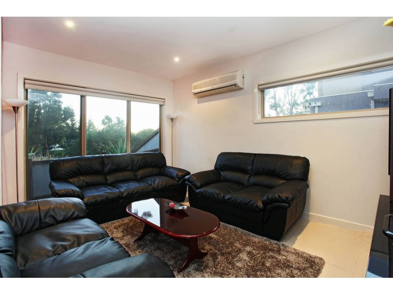 5/30 Cranwell Square, Caroline Springs VIC 3023