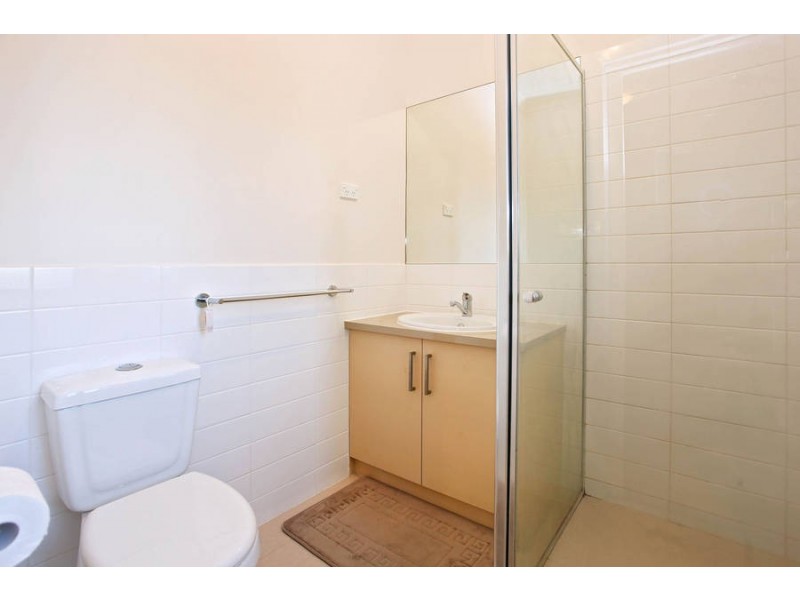 5/30 Cranwell Square, Caroline Springs VIC 3023