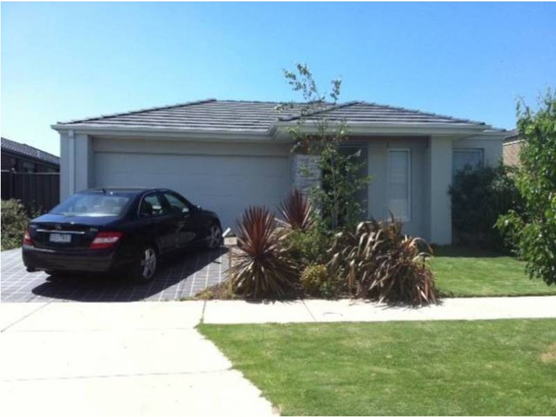 12 Hatfield Place, Deer Park VIC 3023