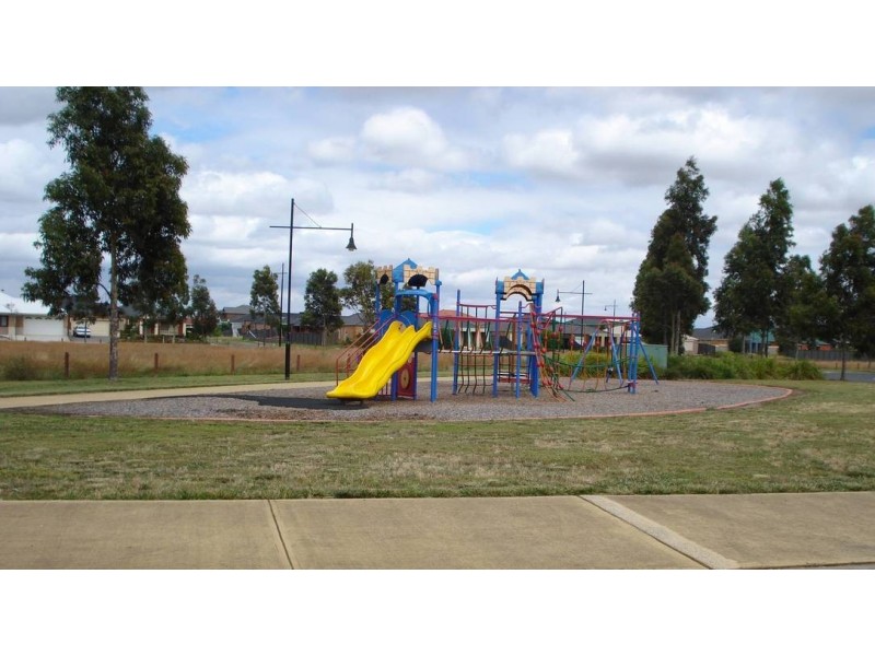 12 Apsley Vista, Derrimut VIC 3030