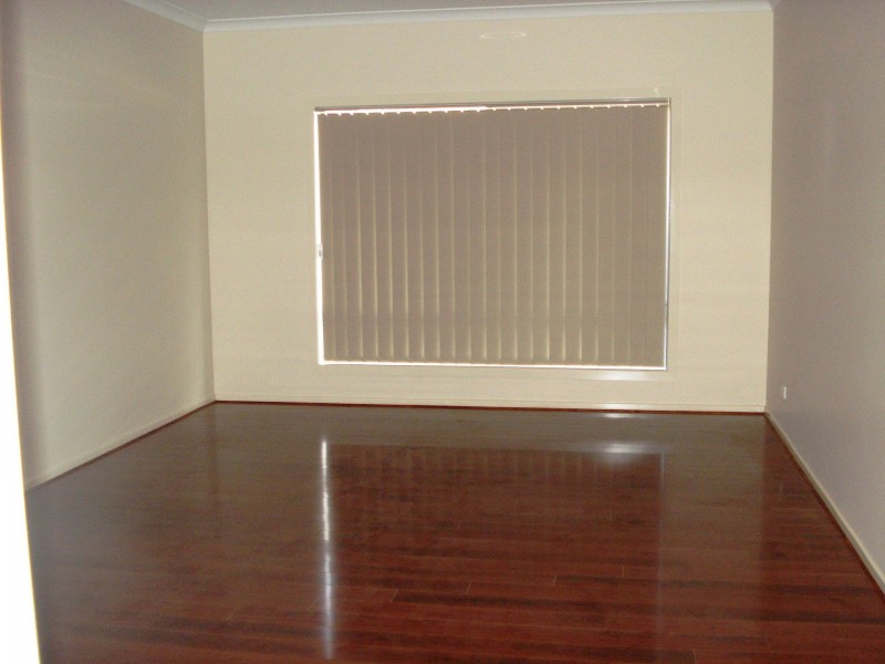 16 Heathcote Retreat, Caroline Springs VIC 3023