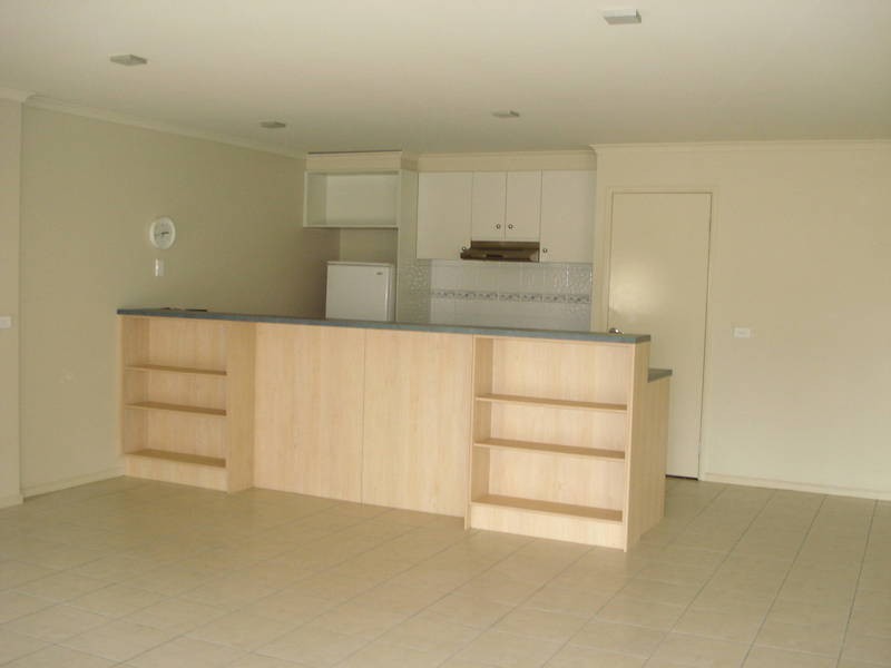 1 Barringo Way, Caroline Springs VIC 3023