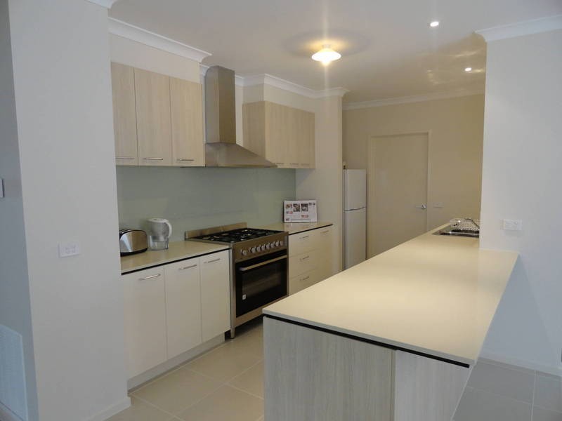 31 Pembroke Cres, Derrimut VIC 3030