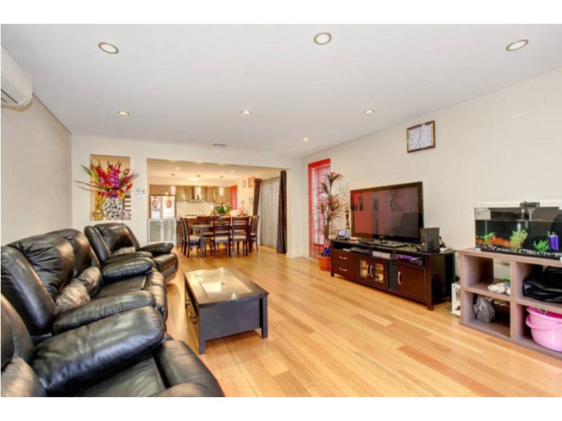 7 Wilkins Crescent, Burnside Heights VIC 3023