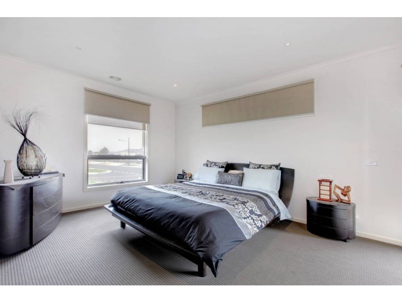 13 Yellowgum Street, Burnside Heights VIC 3023