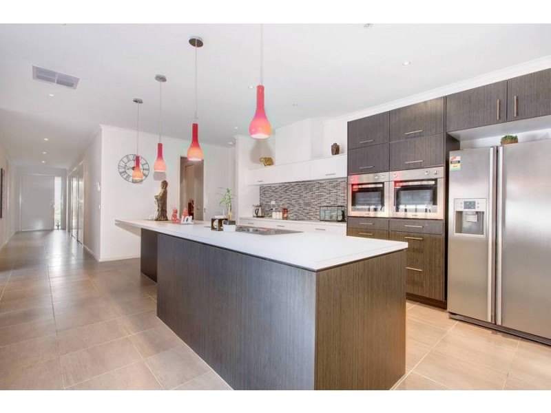 13 Yellowgum Street, Burnside Heights VIC 3023