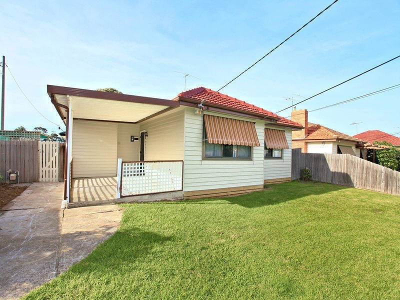 28 Kynoch Street, Deer Park VIC 3023
