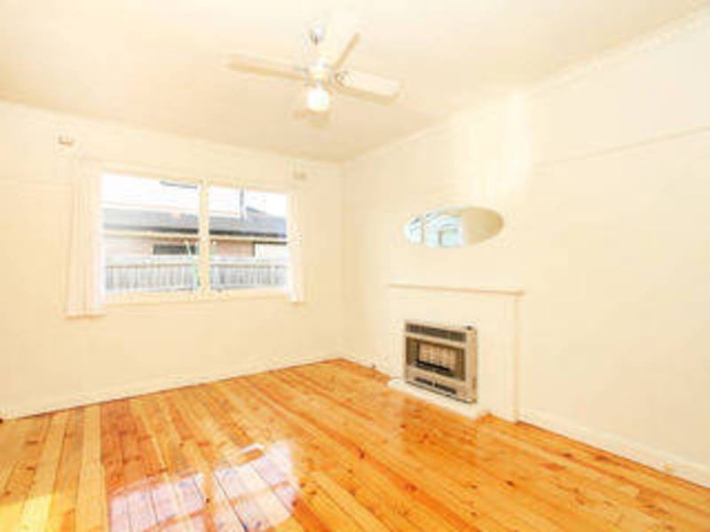 28 Kynoch Street, Deer Park VIC 3023