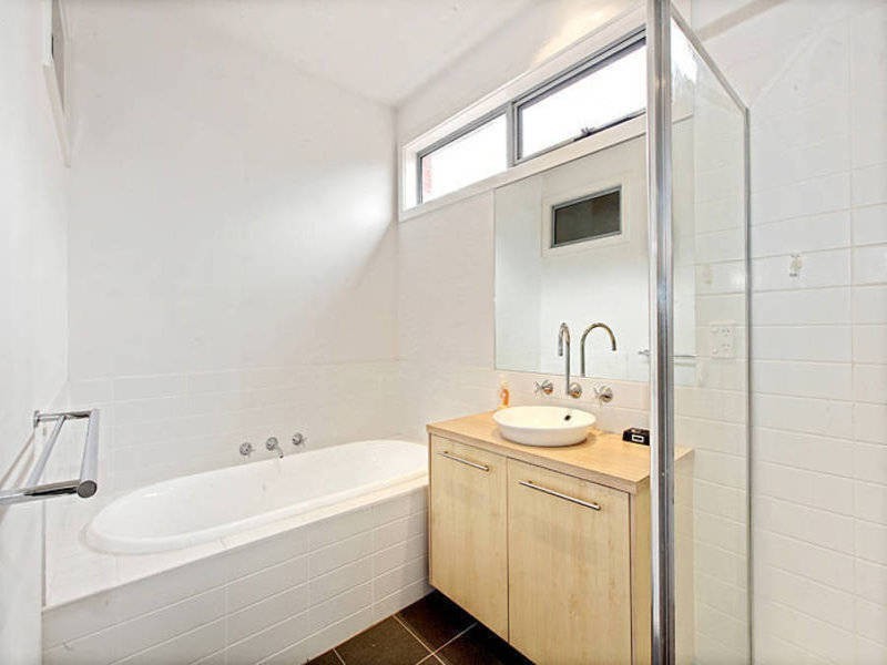 15 Cullen Terrace, Caroline Springs VIC 3023