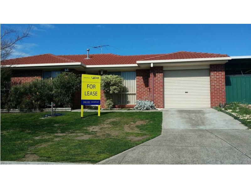 4 Perkins Grove, Burnside VIC 3023