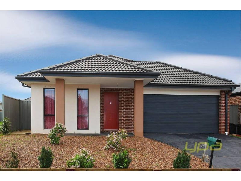 7  McLarens Chase, Caroline Springs VIC 3023
