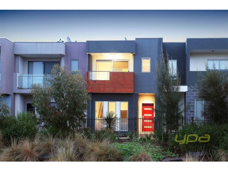 5 Meyers Lane, Caroline Springs VIC 3023