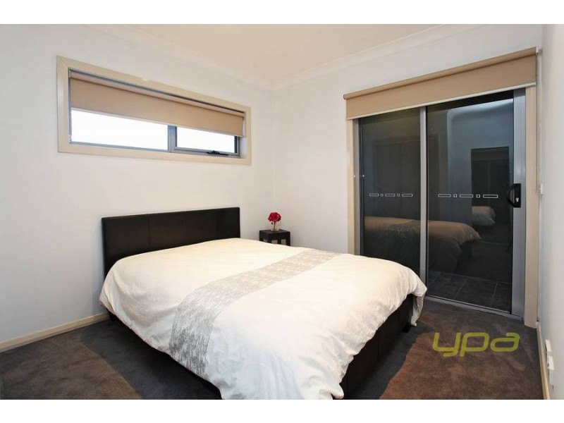 5 Meyers Lane, Caroline Springs VIC 3023