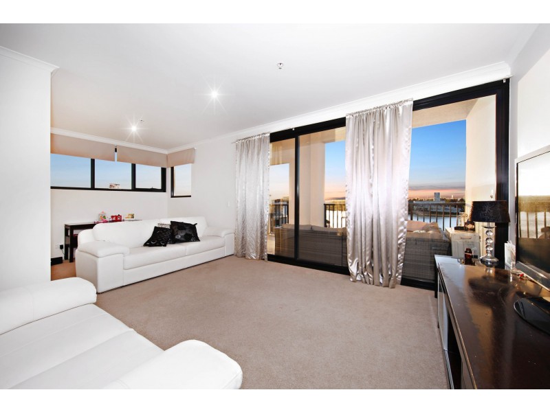 17/76 The Esplanade, Caroline Springs VIC 3023