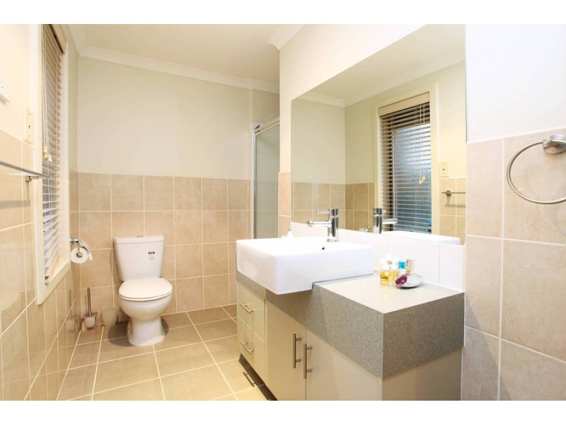 19 Waterside Drive, Burnside Heights VIC 3023